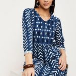 Women Printed V-Neck Straight Kurta