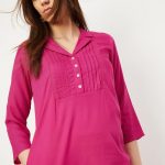 Women Pintuck Yoke Notched Collar Kurta
