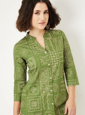 Women Printed Straight Short Kurti