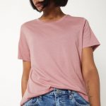 Women Signature Essential Soft-Touch T-shirt