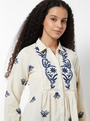 Women Embroidered Tunic